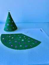 Load image into Gallery viewer, Retro Christmas Tree 7"
